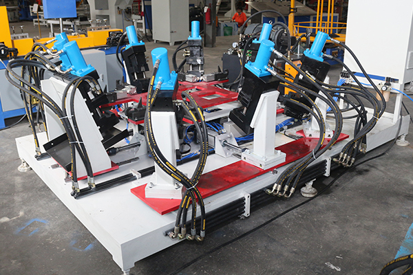 Máquina de soldadura de jaulas eléctricas IBC 50Hz Control por control automático 225KVA 9