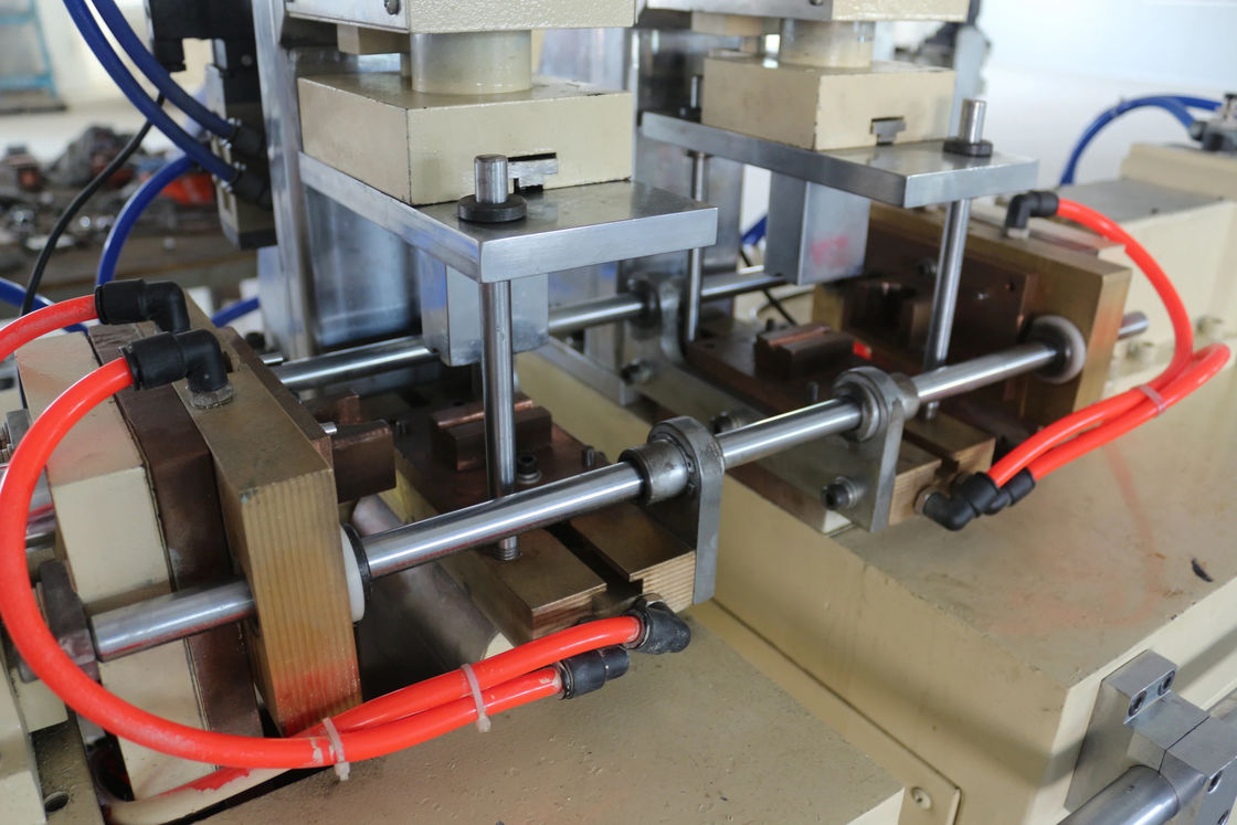 Estabilizador de vehículos de tipo horizontal Máquina de soldadura de enlace de empuje automático