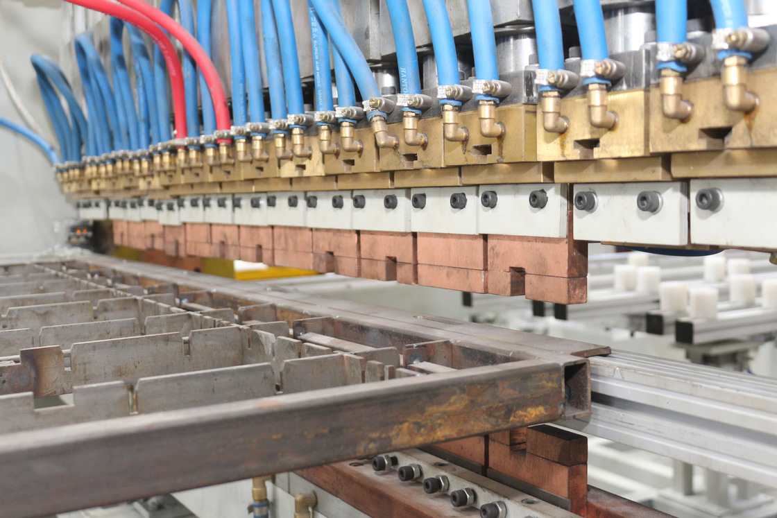 Hwashi Máquina automática de soldadura de puntos de malla de alambre de múltiples cabezas para carrito de compras