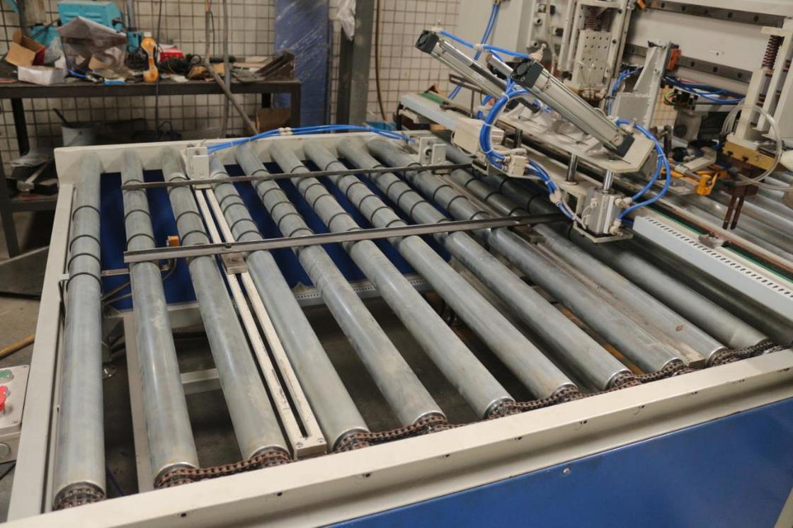 Hwashi seguridad de acero inoxidable placa de la puerta de la hoja de multi-punto automático tipo móvil de punto máquina de soldadura, soldadora de chapa de metal